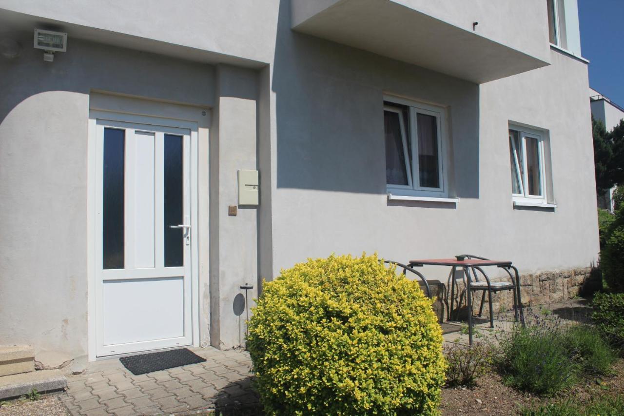 Privat Zelezny Brod Apartment Exterior photo